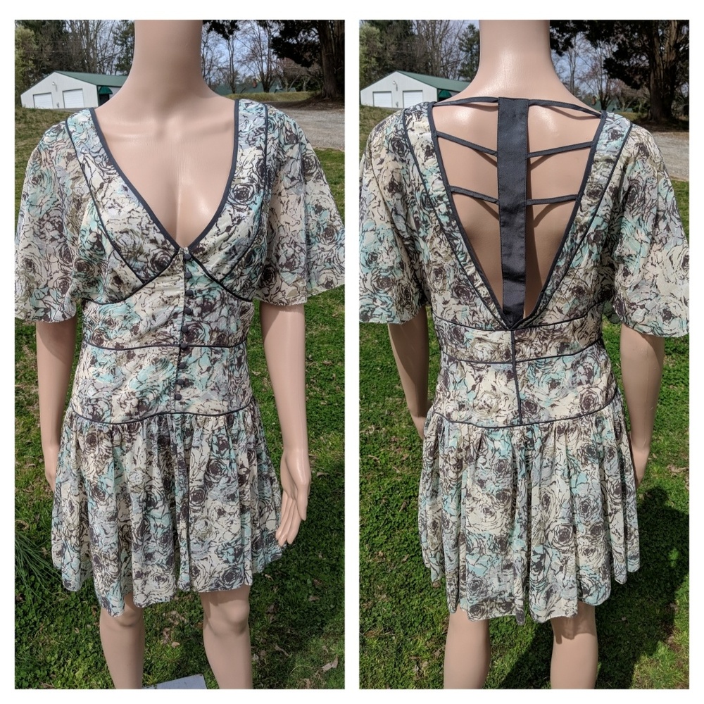 Free People Dress w/Cut Out Back